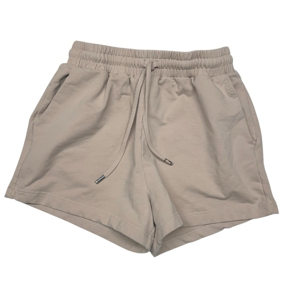Meshki Beige Shorts Size Medium - Picture 1 of 10